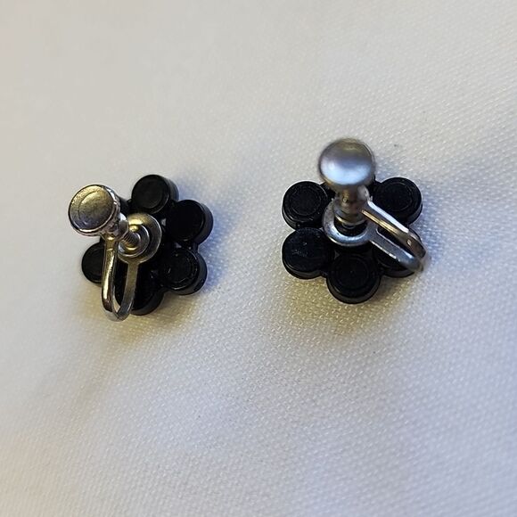 Vintage Flower Shaped Rhinestone Embellished Screw Back Earrings - Picture 9 of 9